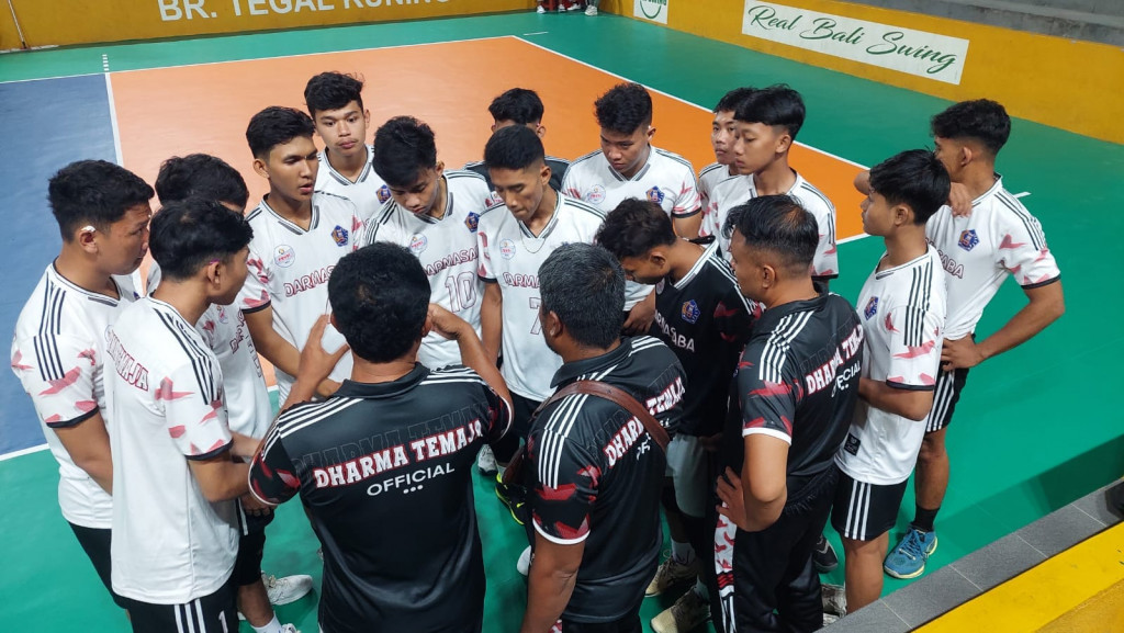 KONTINGEN VOLI DHARMA TEMAJA DALAM AJANG KARANG TARUNA KECAMATAN ABIANSEMAL CUP II
